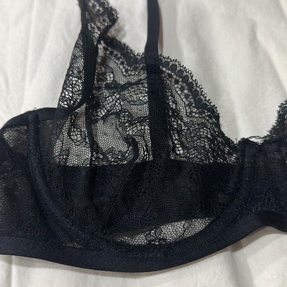 HUNKEMÖLLER Isabelle Lace Underwire Demi Bra - Picture 6 of 10